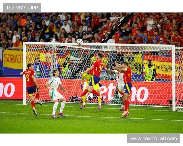 那不勒斯0-0法兰克福，意甲冠军主场狂攻无果